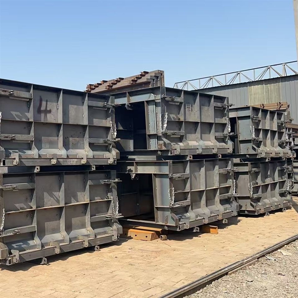 Acél vízelvezető csatorna forma